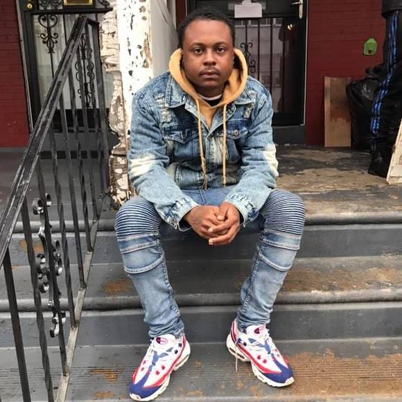 Meet your Posher, Mark - Picture 1 of 1